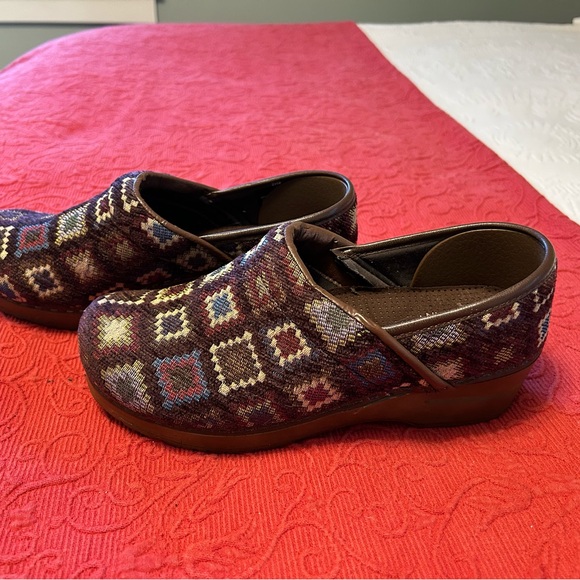 Vegan Sanita Clogs, size 38 - Picture 2 of 7